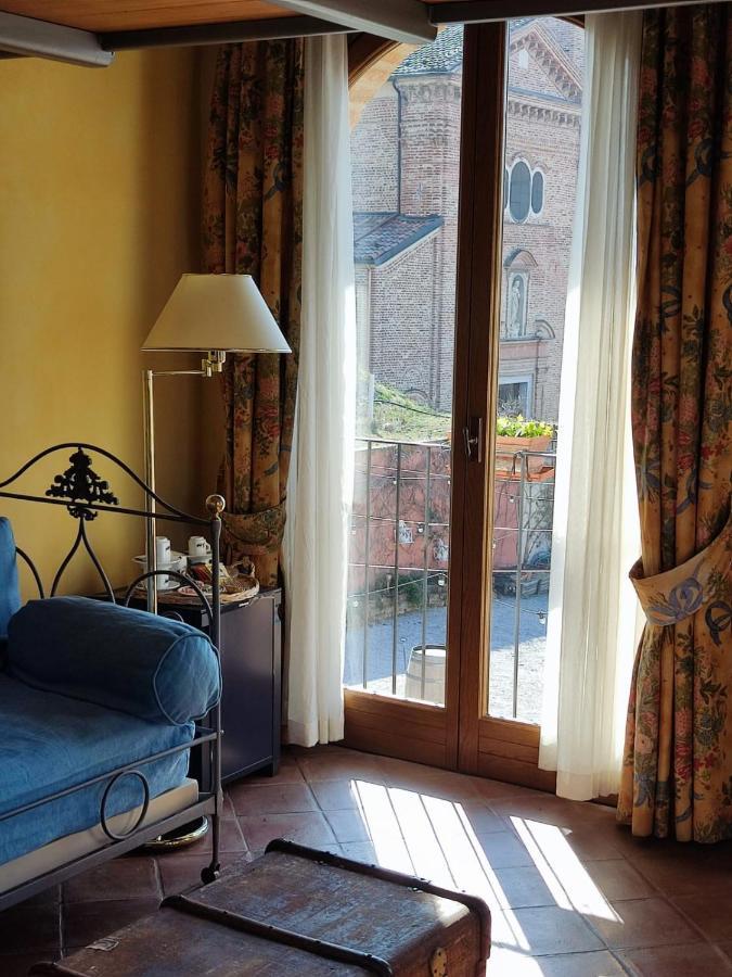 Foresteria Ristorante Conti Roero Monticello d'Alba Εξωτερικό φωτογραφία