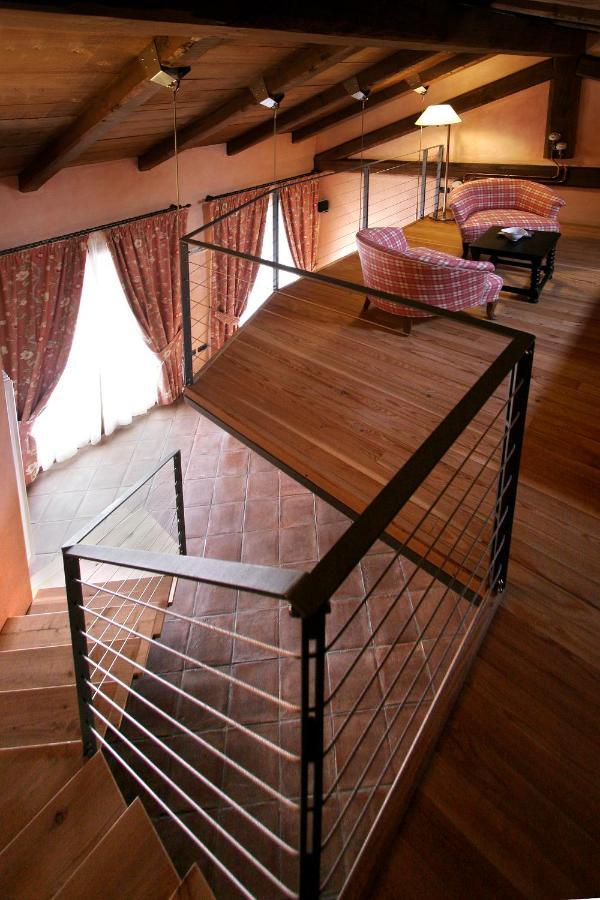 Foresteria Ristorante Conti Roero Monticello d'Alba Εξωτερικό φωτογραφία