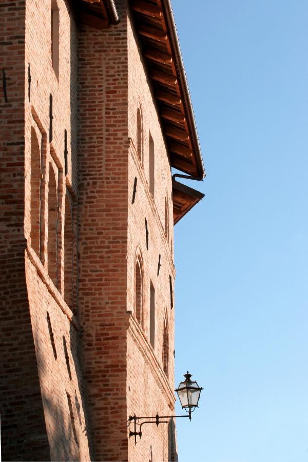 Foresteria Ristorante Conti Roero Monticello d'Alba Εξωτερικό φωτογραφία