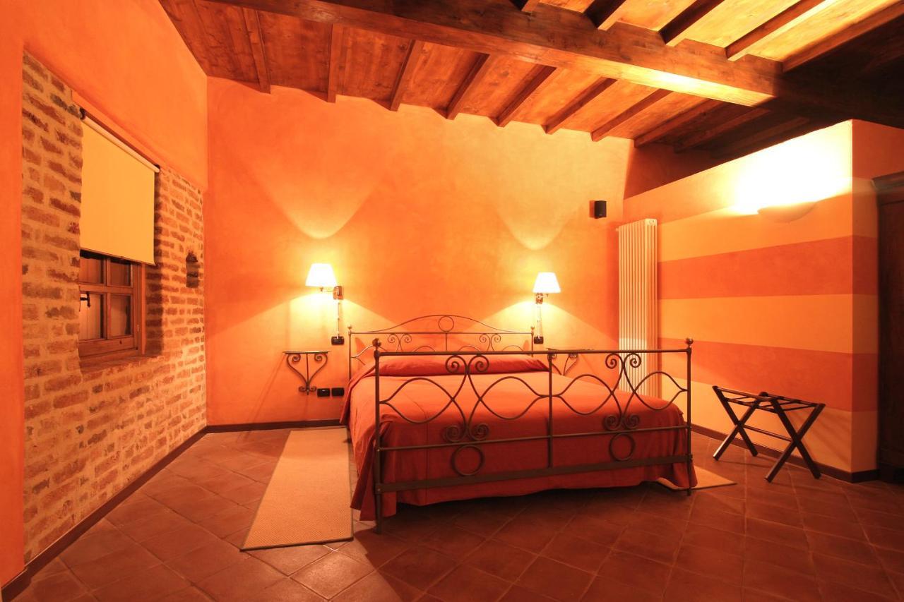 Foresteria Ristorante Conti Roero Monticello d'Alba Εξωτερικό φωτογραφία